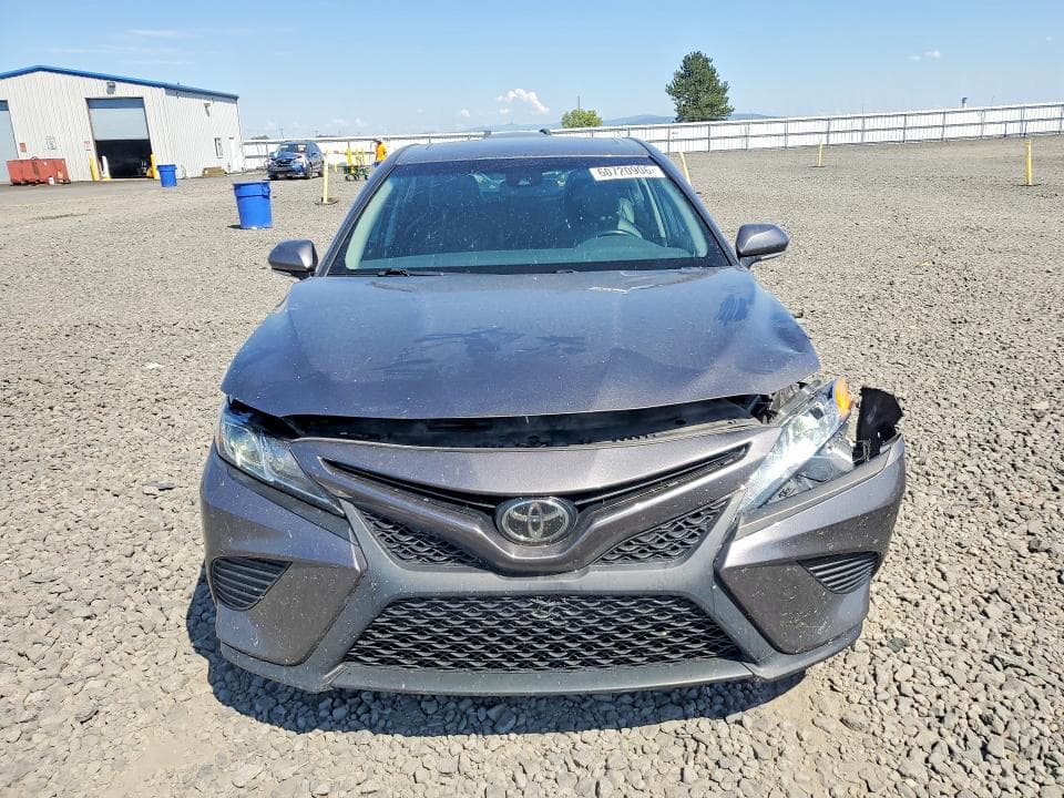 2019 TOYOTA CAMRY SE 5