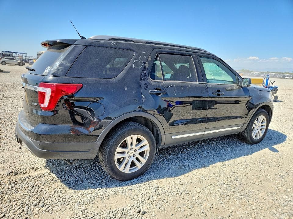 2018 FORD EXPLORER XLT 3