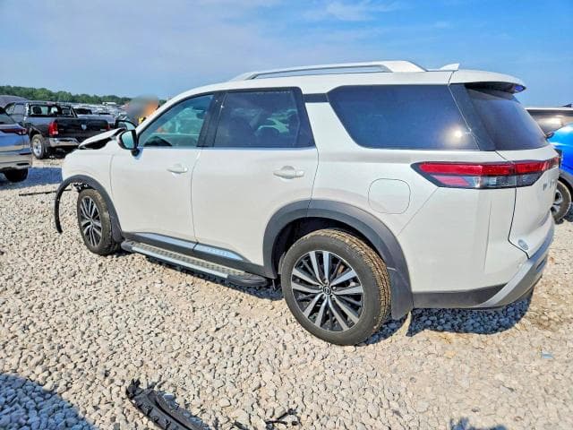 2025 NISSAN PATHFINDER PLATINUM 2