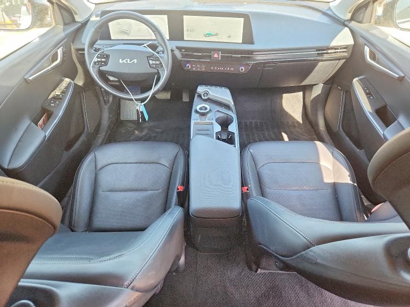 2023 KIA EV6 WIND 8