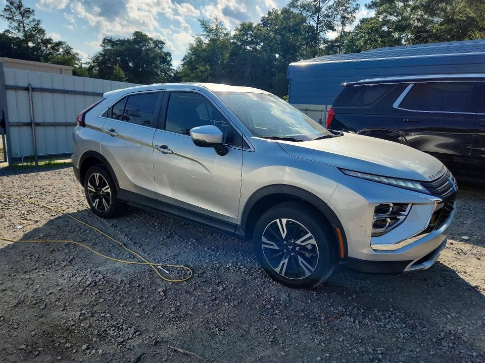2024 MITSUBISHI ECLIPSE CROSS SE 4