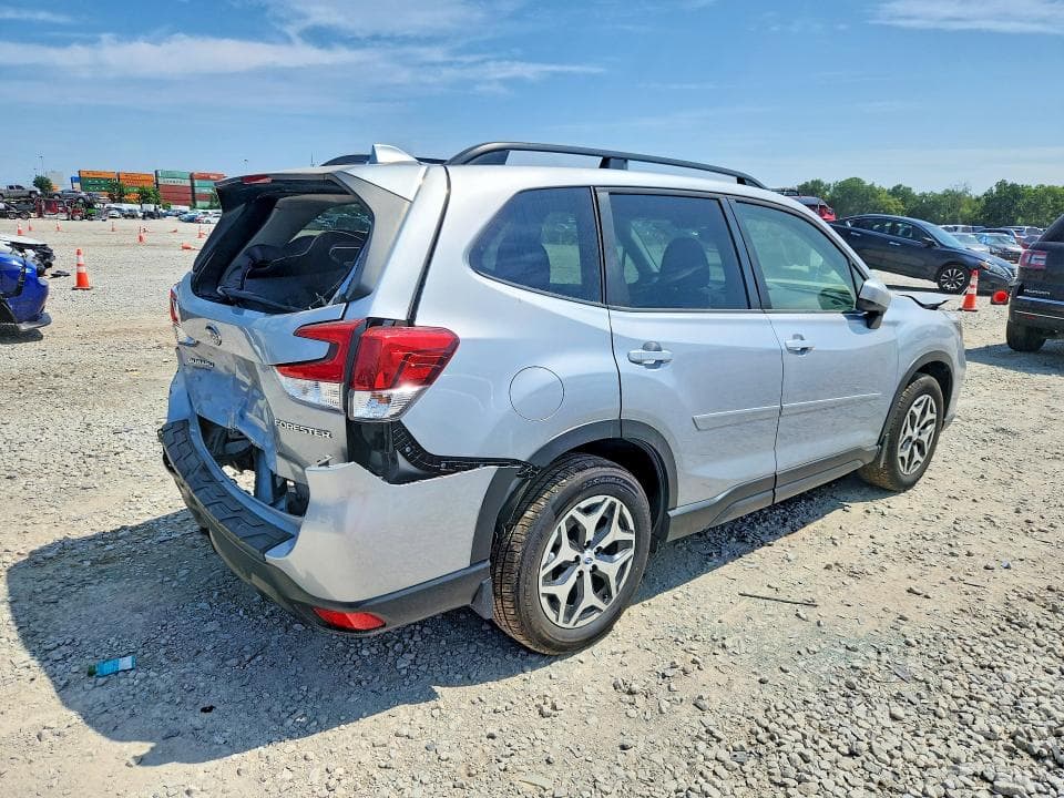 2020 SUBARU FORESTER PREMIUM 3