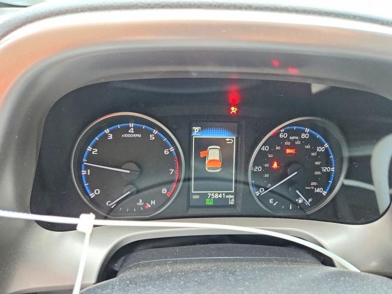 2018 TOYOTA RAV4 LE 9
