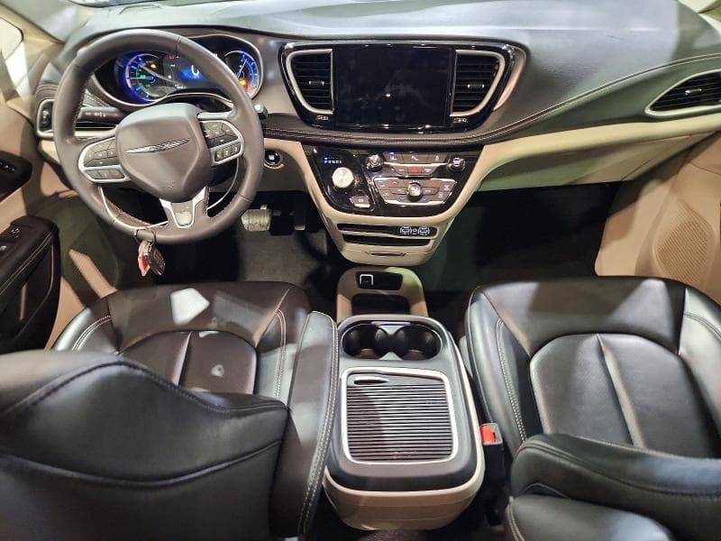 2023 CHRYSLER PACIFICA HYBRID TOURING L 8