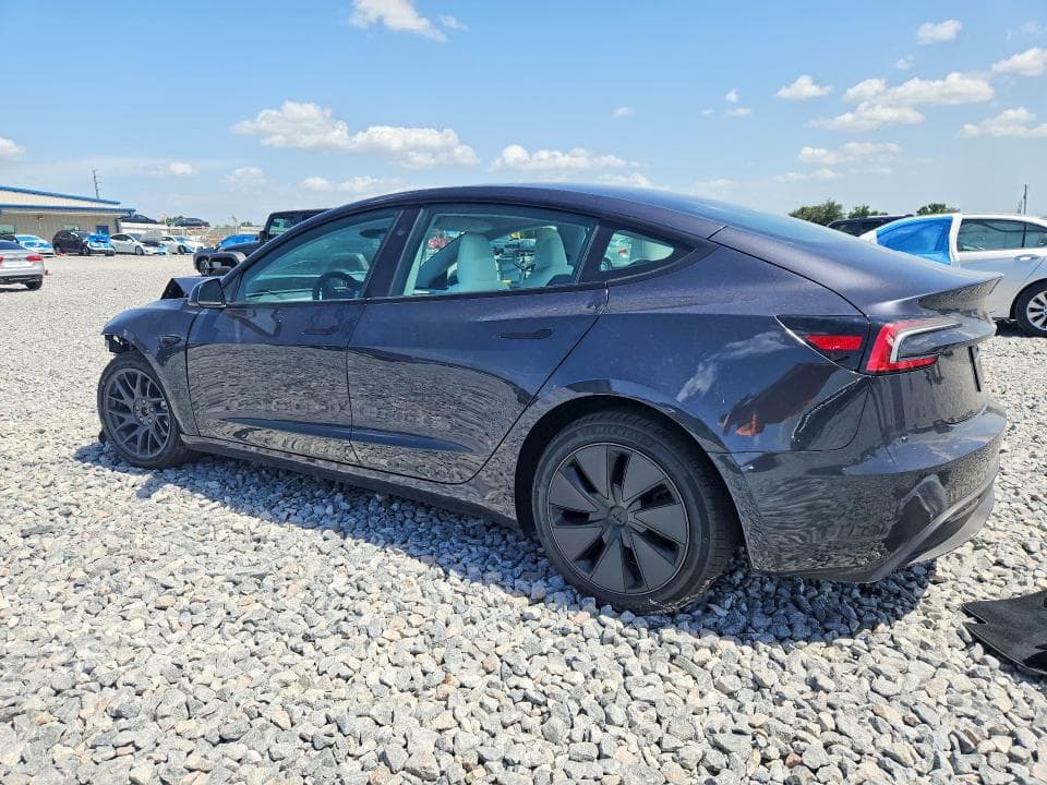 2026 TESLA MODEL 3 2
