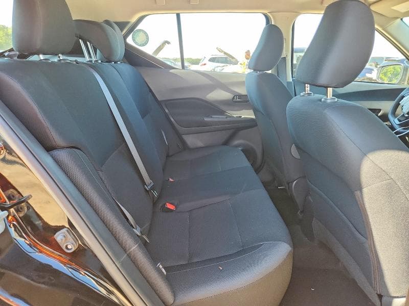 2025 NISSAN KICKS PLAY S 11