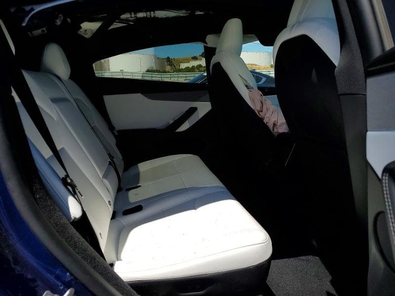 2026 TESLA MODEL Y 10