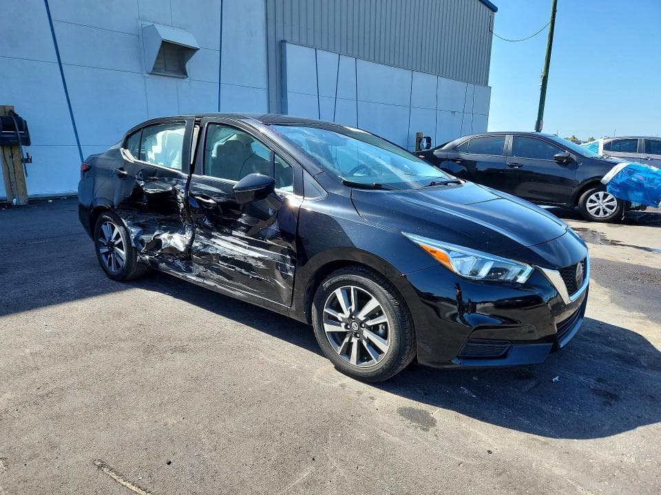 2021 NISSAN VERSA SV 4
