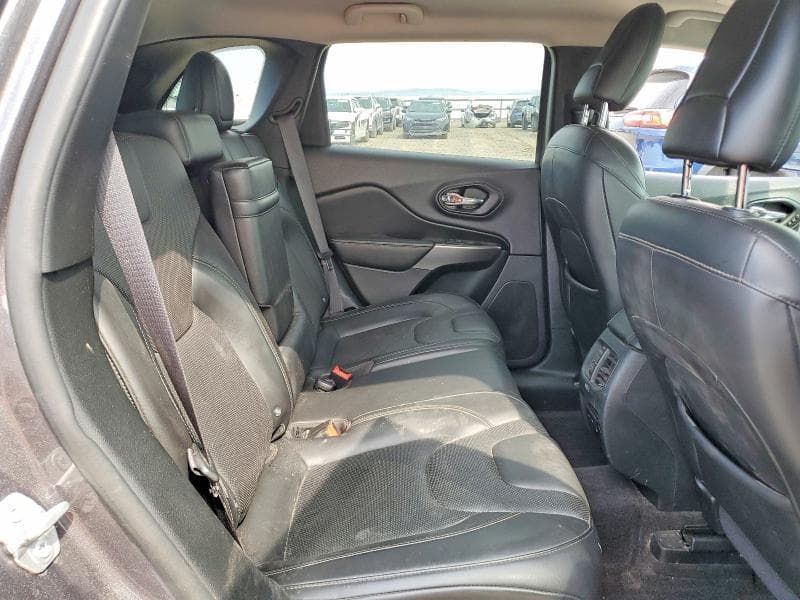 2019 JEEP CHEROKEE LIMITED 10
