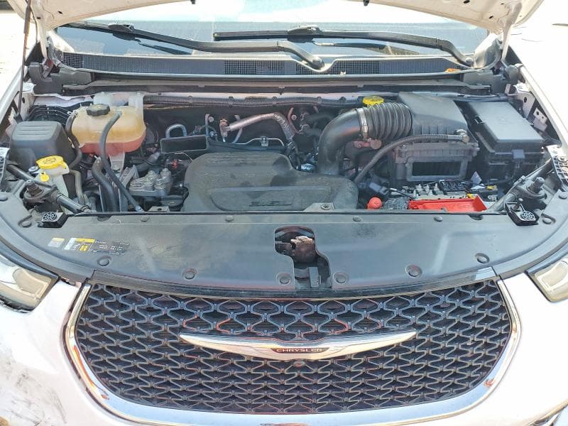 2022 CHRYSLER PACIFICA TOURING L 11