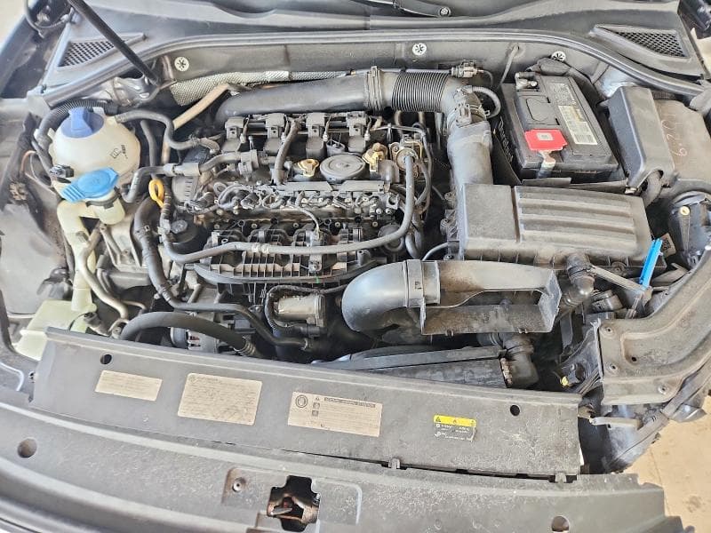 2018 VOLKSWAGEN PASSAT S 11