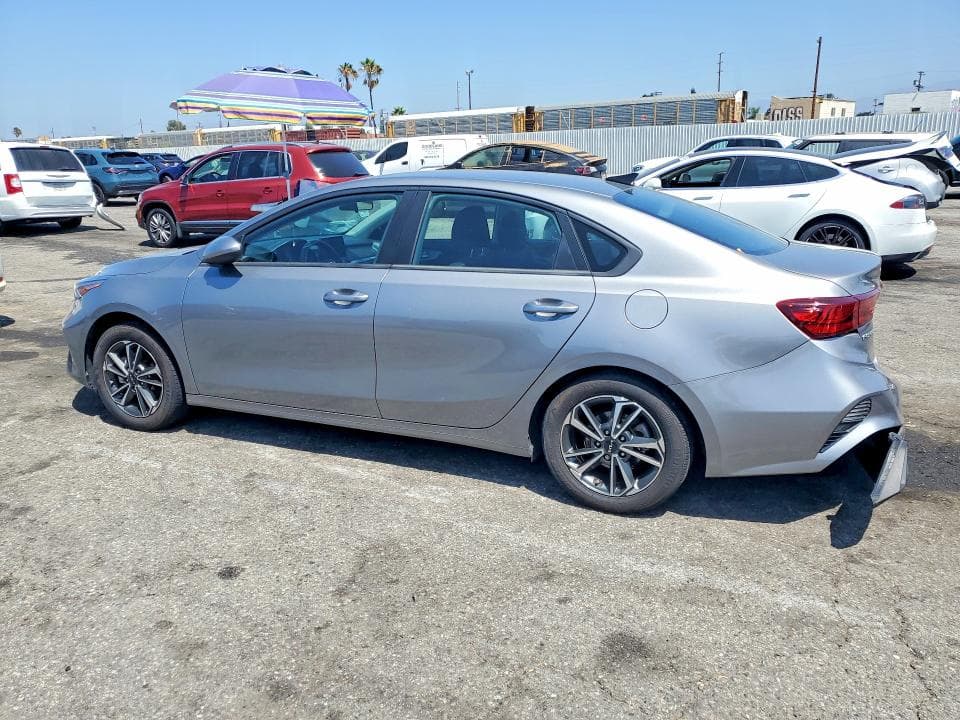 2023 KIA FORTE LXS 2