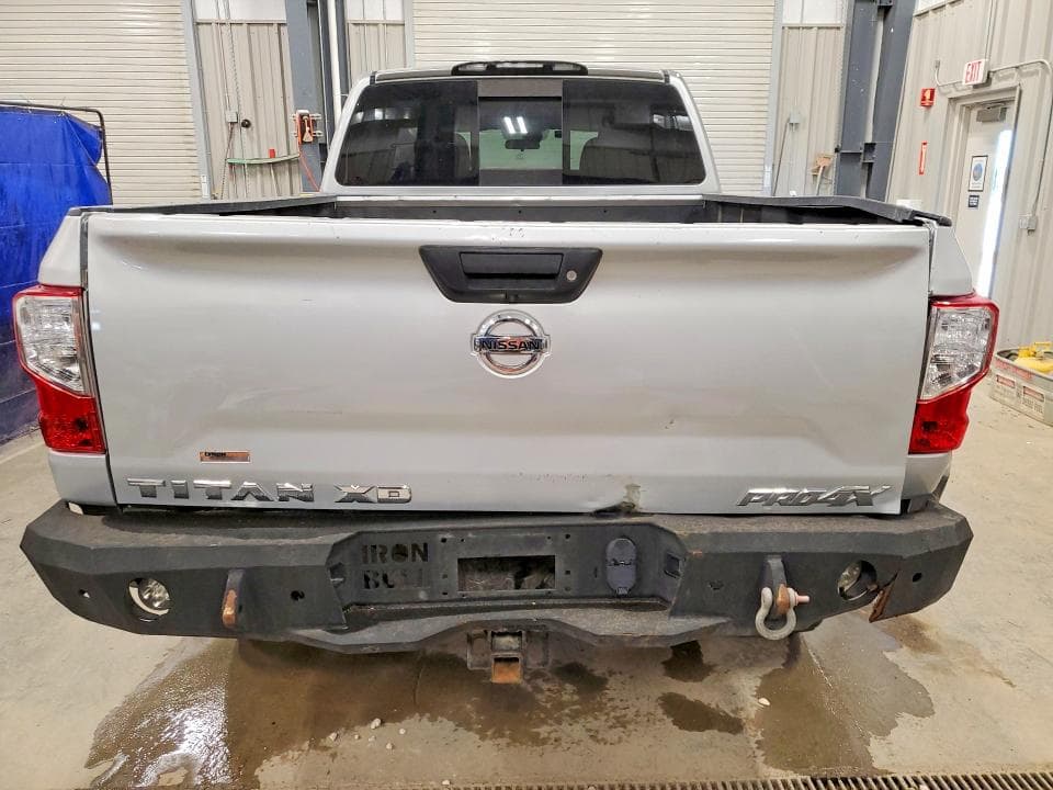 2018 NISSAN TITAN XD PRO-4X 6