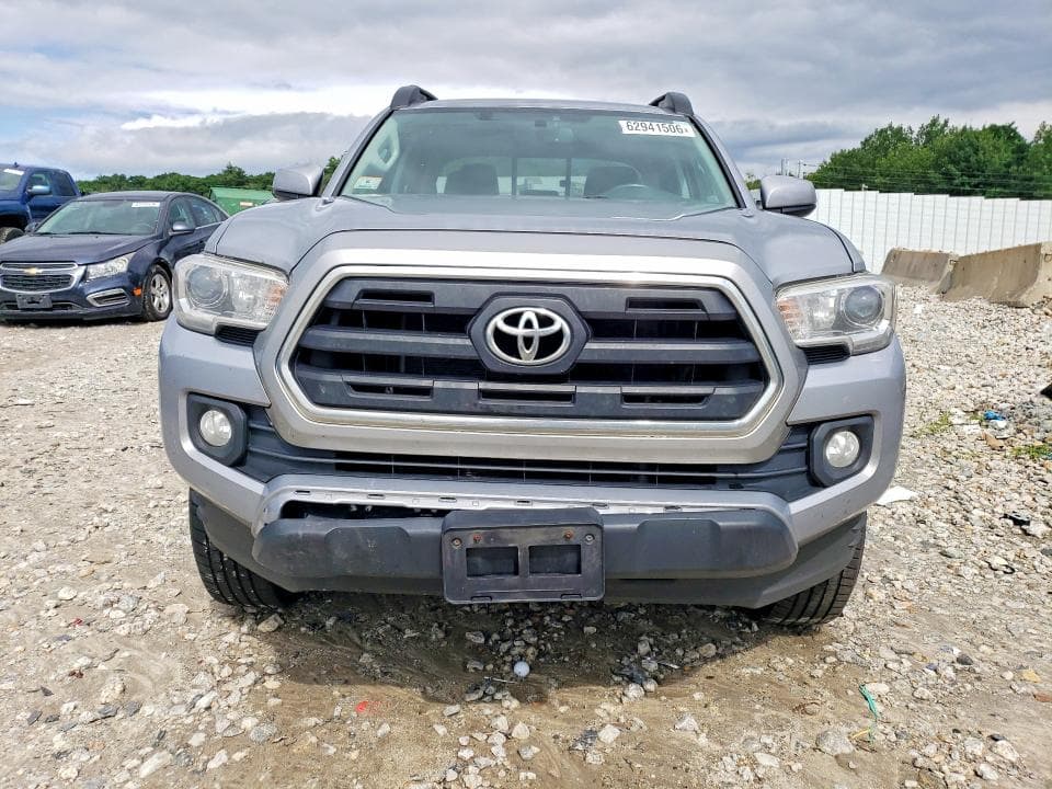 2017 TOYOTA TACOMA 5