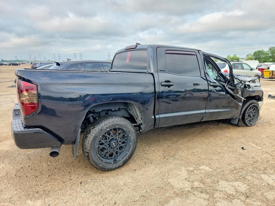 2021 TOYOTA TUNDRA SR5 3