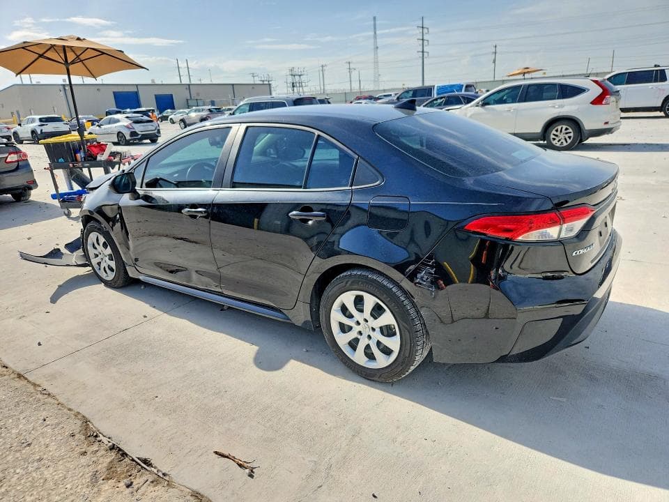 2022 TOYOTA COROLLA LE 2