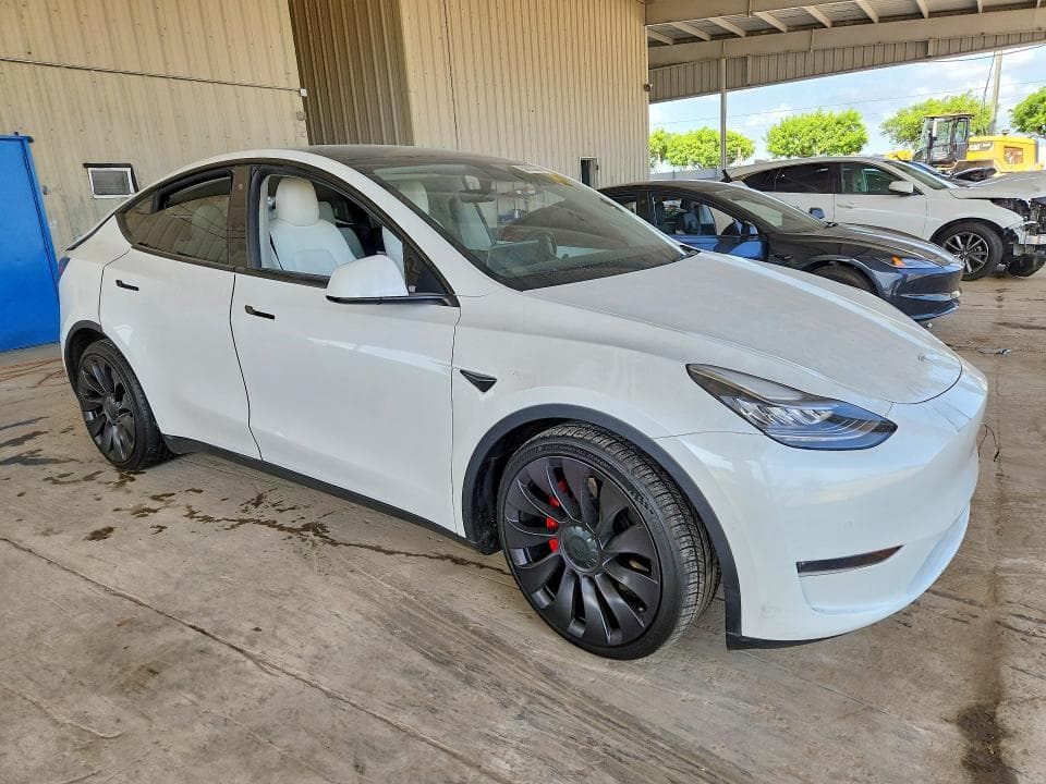 2020 TESLA MODEL Y 4
