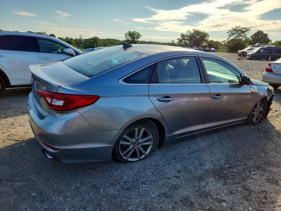 2017 HYUNDAI SONATA SE 3