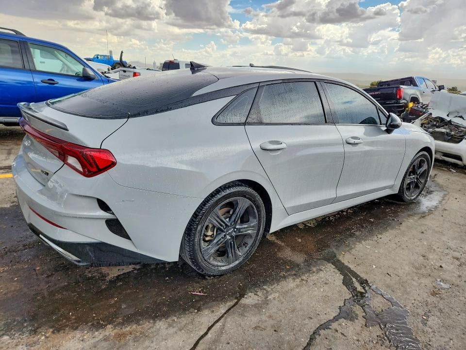 2022 KIA K5 GT LINE 3