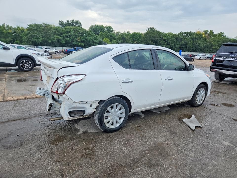 2017 NISSAN VERSA 1.6 SV 3