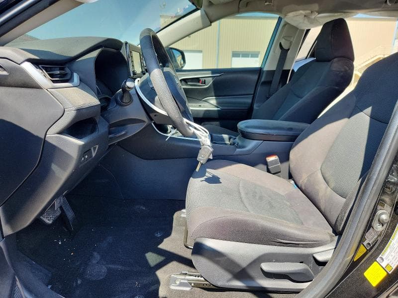 2021 TOYOTA RAV4 LE 7