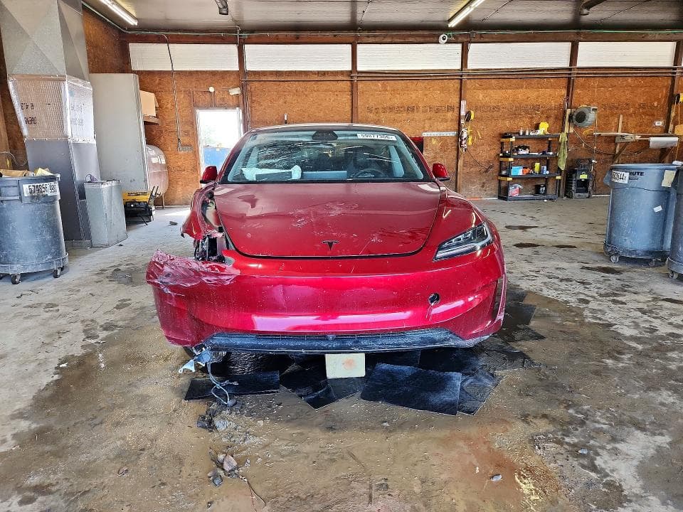 2026 TESLA MODEL 3 5