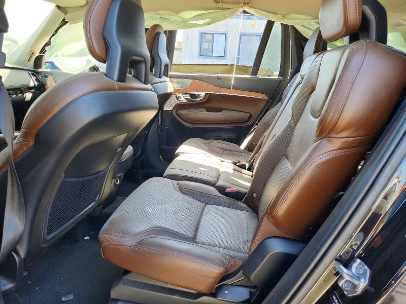 2018 VOLVO XC90 T6 11