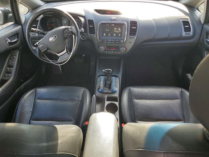 2017 KIA FORTE EX 8