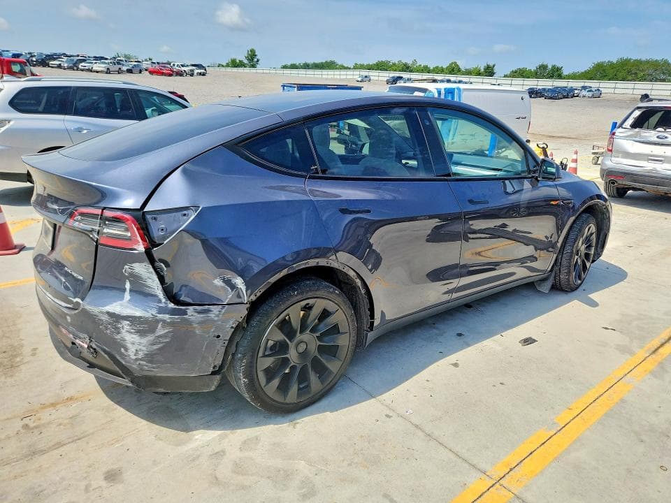 2022 TESLA MODEL Y 3