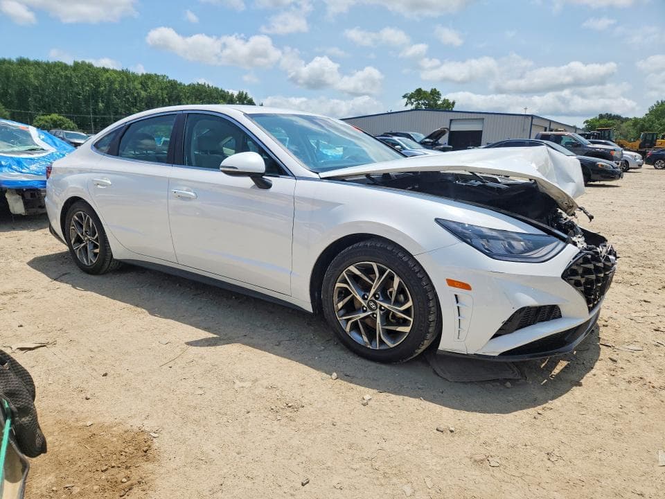 2023 HYUNDAI SONATA SEL 4