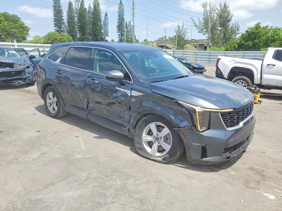 2024 KIA SORENTO LX 4