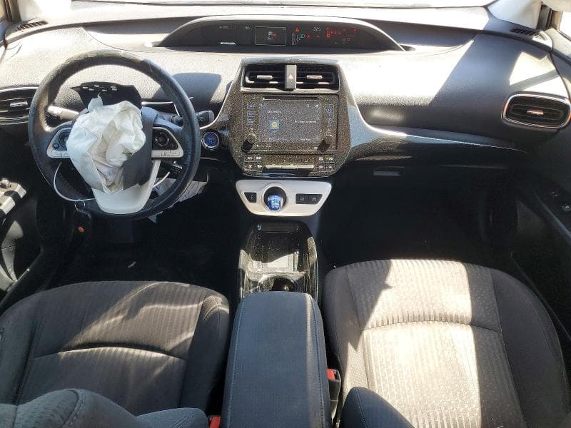 2018 TOYOTA PRIUS THREE 8