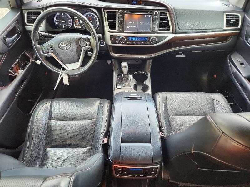 2021 TOYOTA HIGHLANDER LIMITED PLATINUM 8