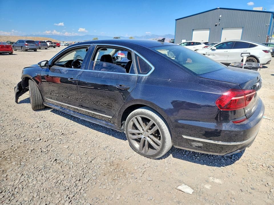 2017 VOLKSWAGEN PASSAT R-LINE 2