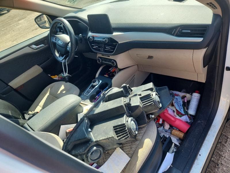 2020 FORD ESCAPE SE 8