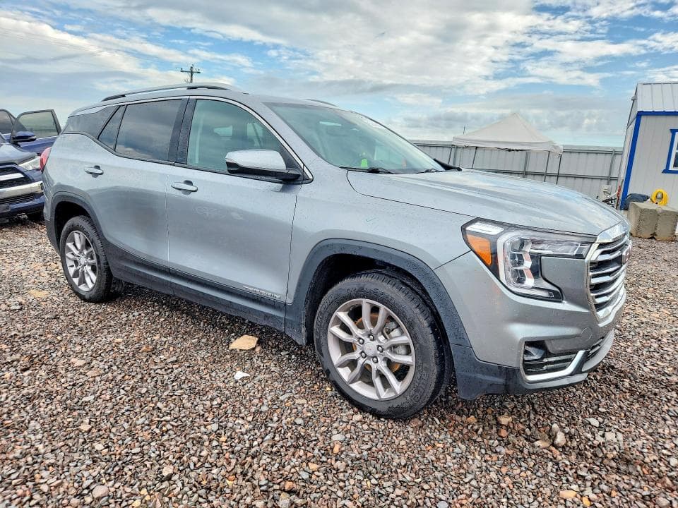 2023 GMC TERRAIN SLT 4