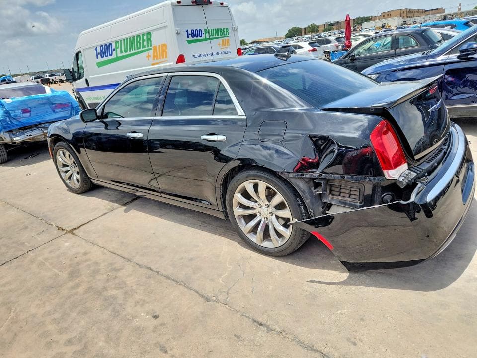 2019 CHRYSLER 300C 2