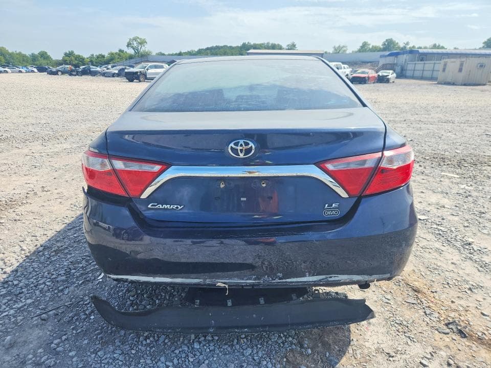2017 TOYOTA CAMRY LE 6
