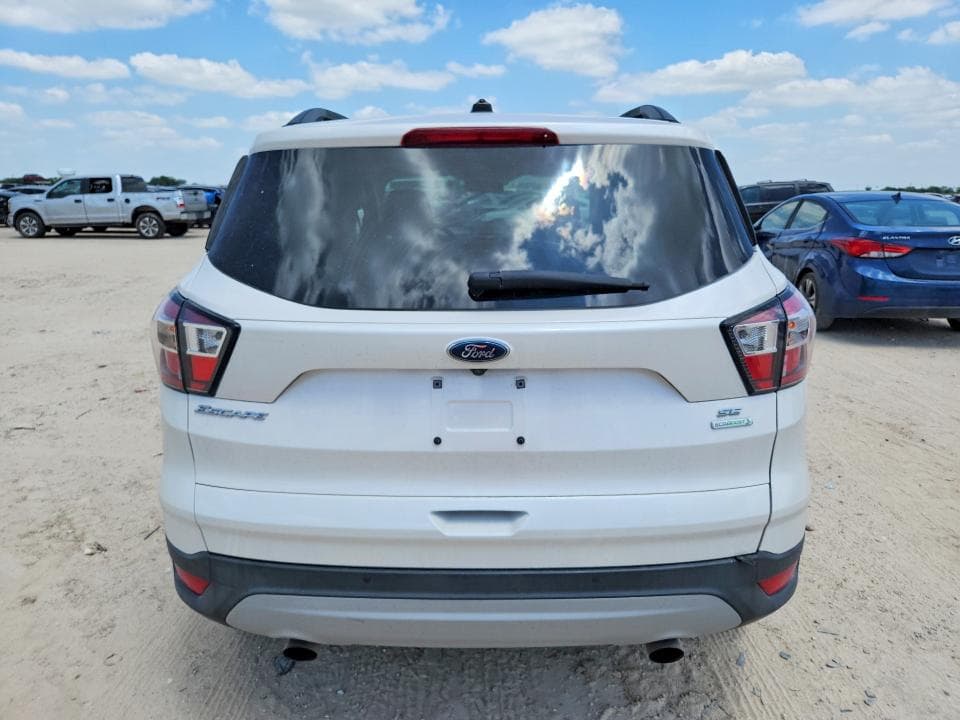 2017 FORD ESCAPE SE 6