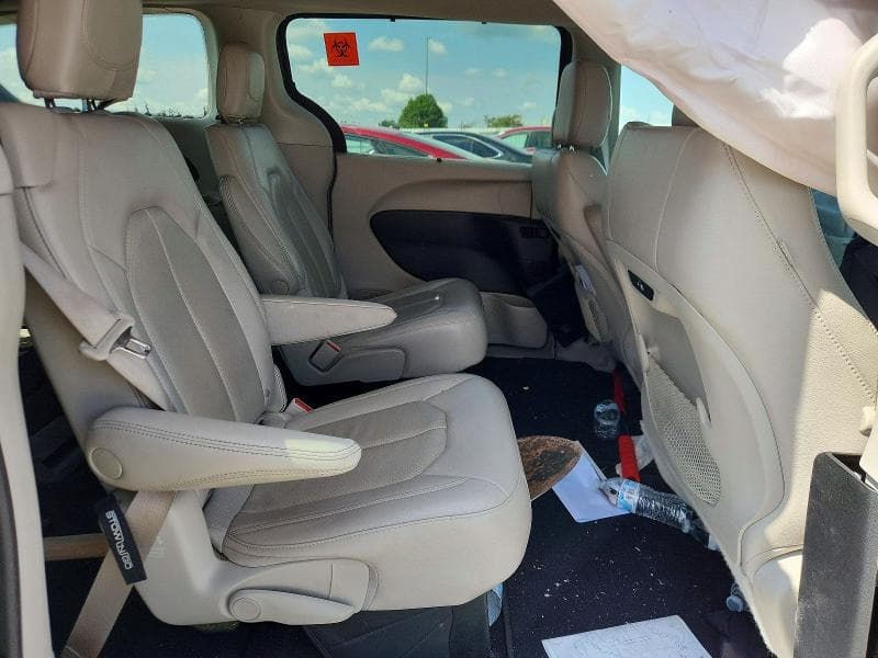 2021 CHRYSLER PACIFICA TOURING L 11