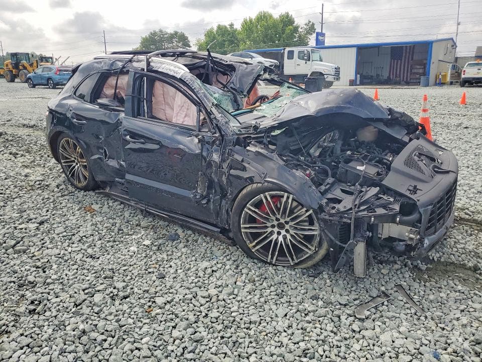 2018 PORSCHE MACAN GTS 4