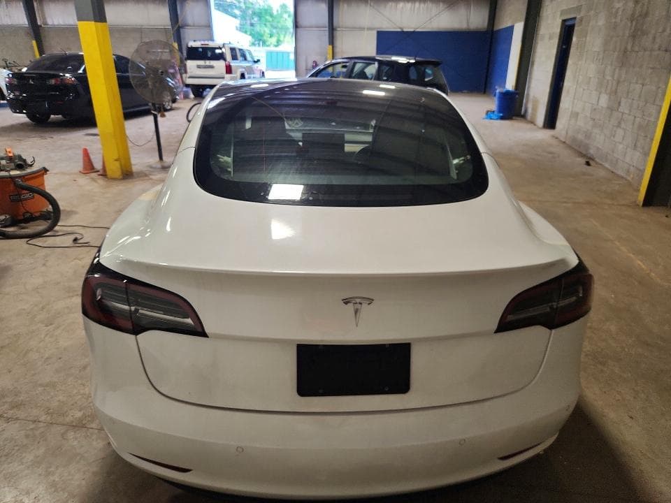 2021 TESLA MODEL 3 6