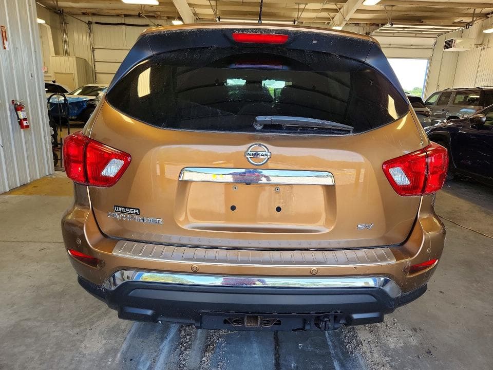 2017 NISSAN PATHFINDER SV 6