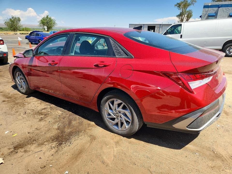 2025 HYUNDAI ELANTRA BLUE 2