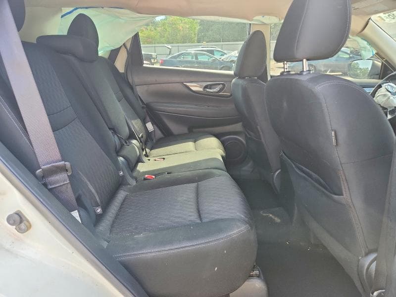 2018 NISSAN ROGUE SV 11