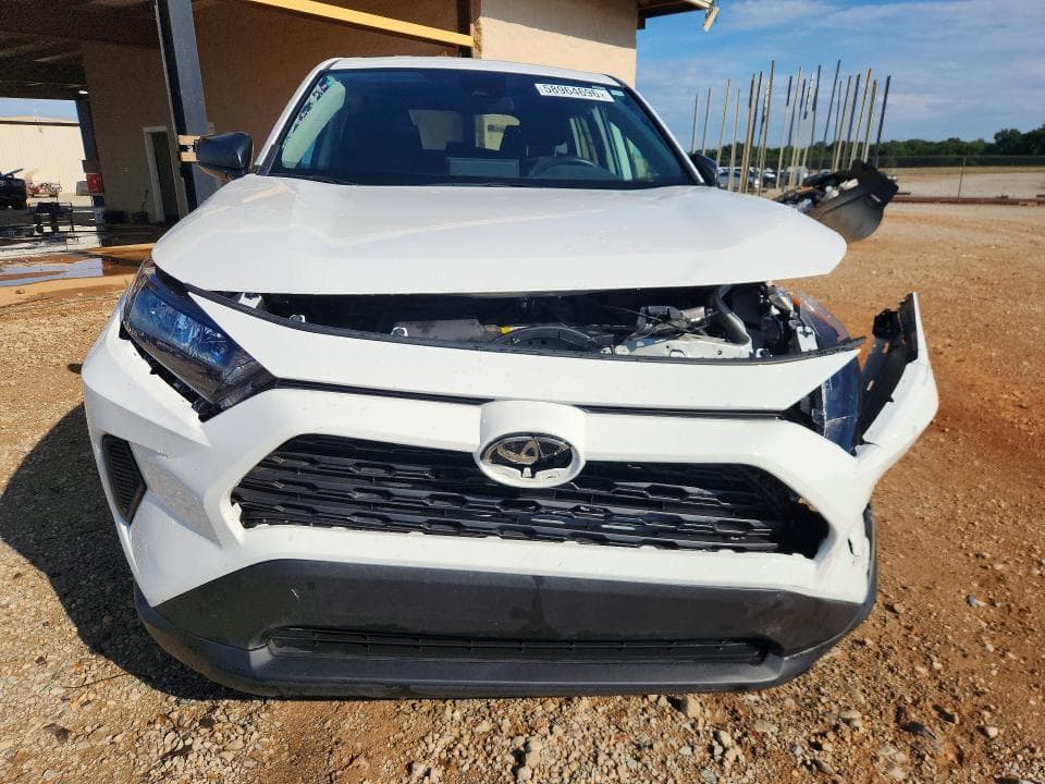 2022 TOYOTA RAV4 LE 5
