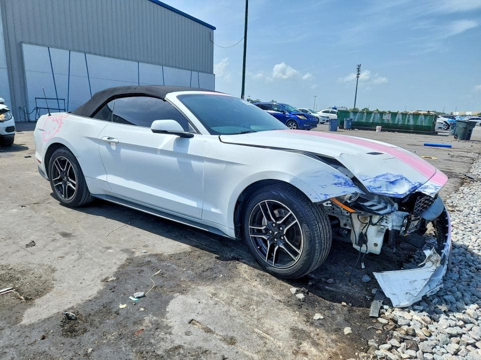 2018 FORD MUSTANG 4
