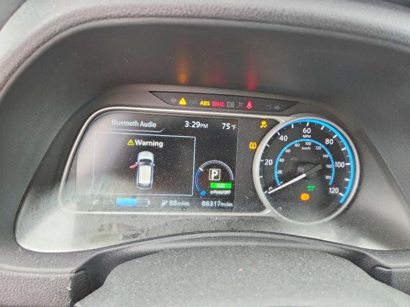 2019 NISSAN LEAF SV 9