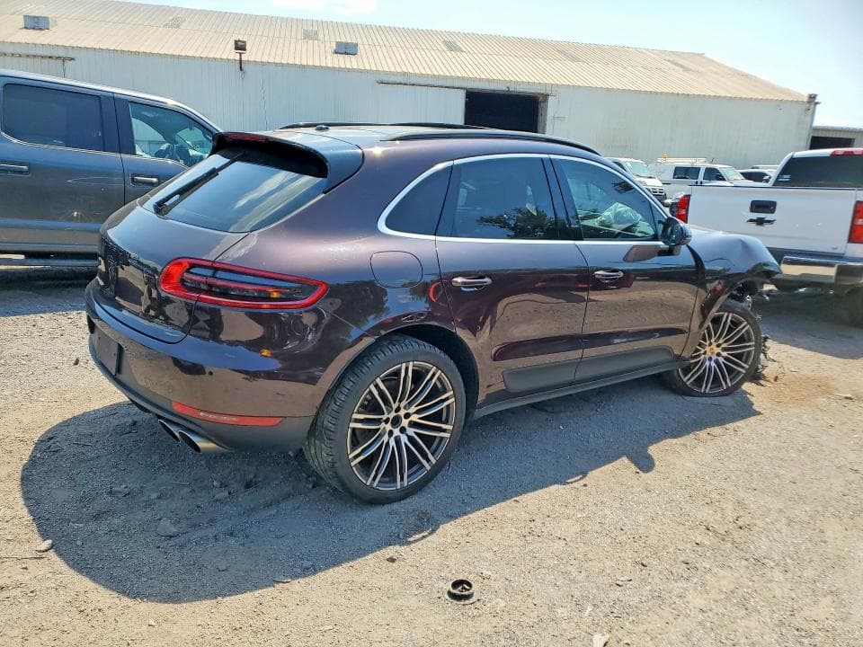 2018 PORSCHE MACAN S 3