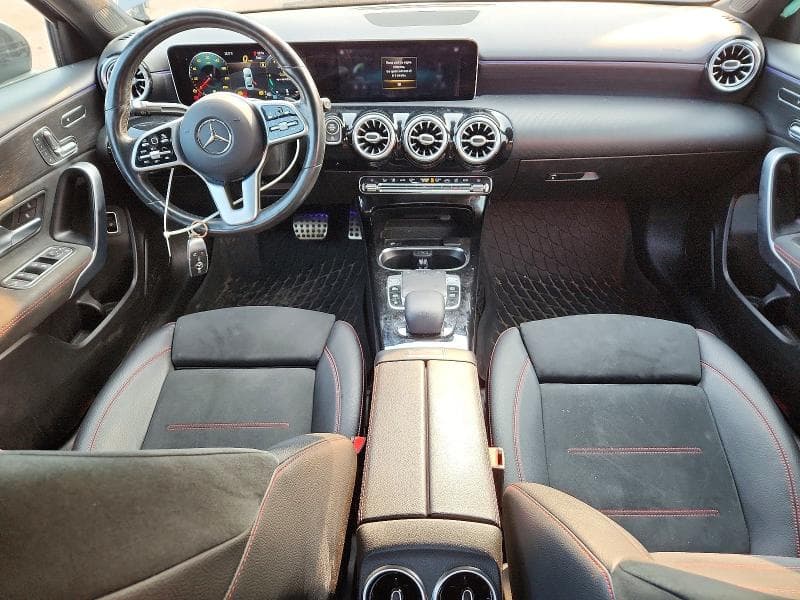 2020 MERCEDES-BENZ A 220 4MATIC 8